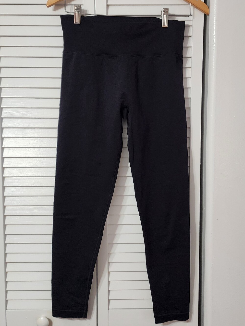 High-Waist Black Active Leggings w/ Scrunch Booty Lifting